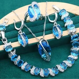 Elegant Blue and Silver Jewelry Set